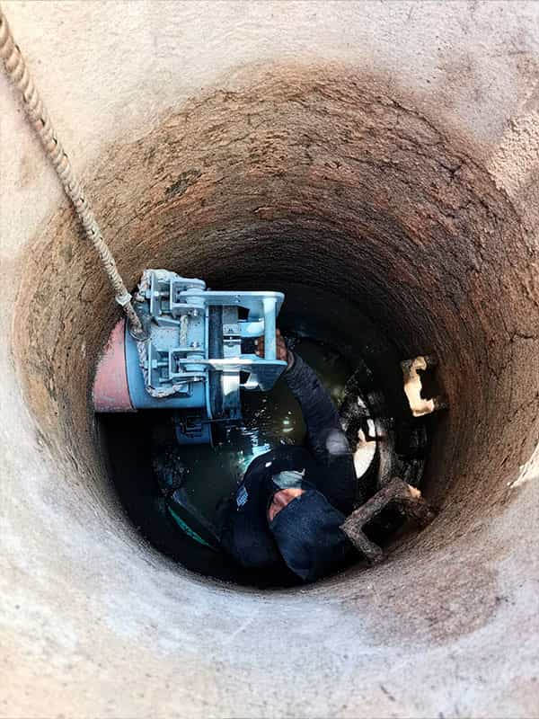 COMPUERTA ANTIRETORNO TIPO CHARNELA